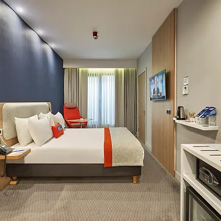 Express - - Atakoy Metro By Ihg 酒店 3*