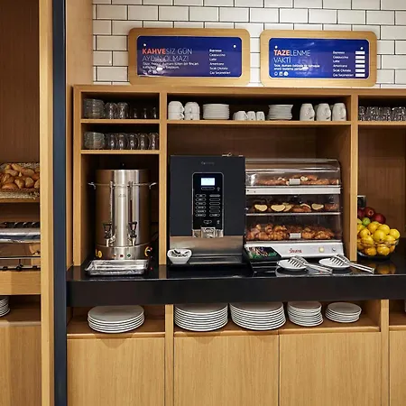 Express - - Atakoy Metro By Ihg 酒店 3*