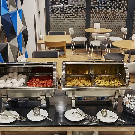 Express - - Atakoy Metro By Ihg Hotel 3*