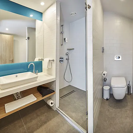 Express - - Atakoy Metro By Ihg Hotel 3*