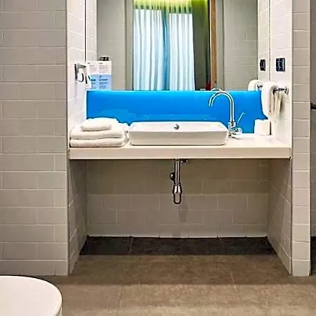 Express - - Atakoy Metro By Ihg מלון 3*