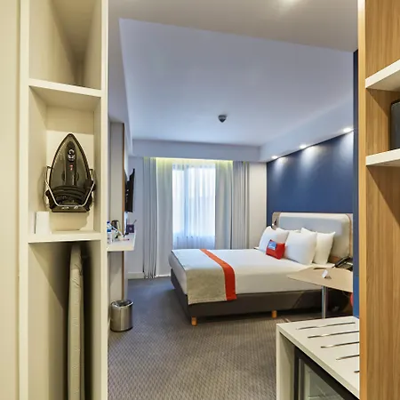 Hotel Express - - Atakoy Metro By Ihg