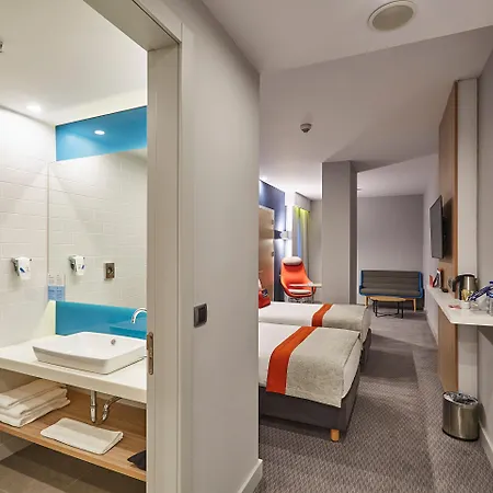 Hotel Express - - Atakoy Metro By Ihg Istanbul