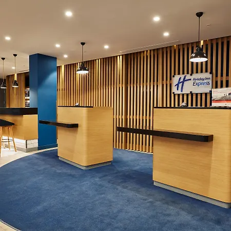Hotel Express - - Atakoy Metro By Ihg